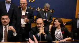 Y99Za45a97f74a78489492caef978b8d2c10file-275x150