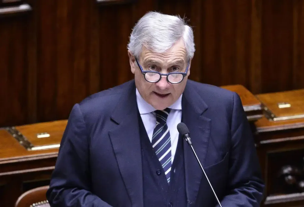 tajani_camera_microfono_fg_ipa