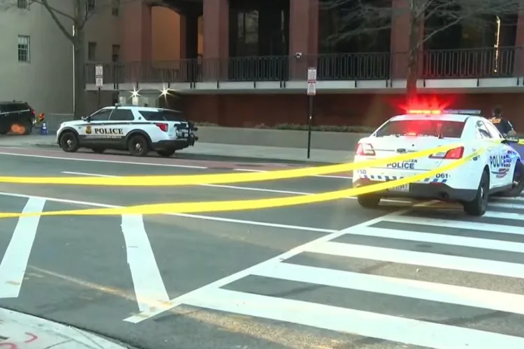 van-white-house-031126-1-1f135936cb614cfd9fee759e80796703