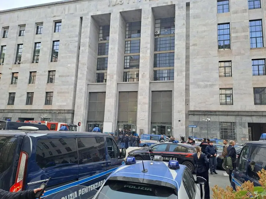 allarme-bomba-al-palagiustizia-di-milano-controlli-in-corso